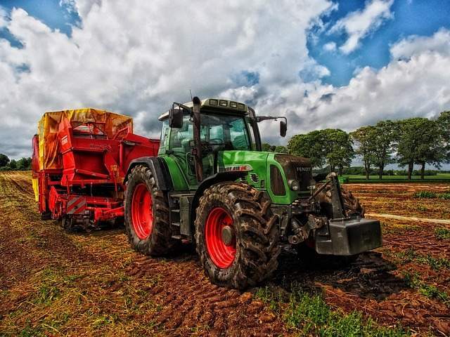 Vente de matériel de motoculture à Auray<br>Engins de jardinage, Auray<br>Vente de motoculteurs, Auray